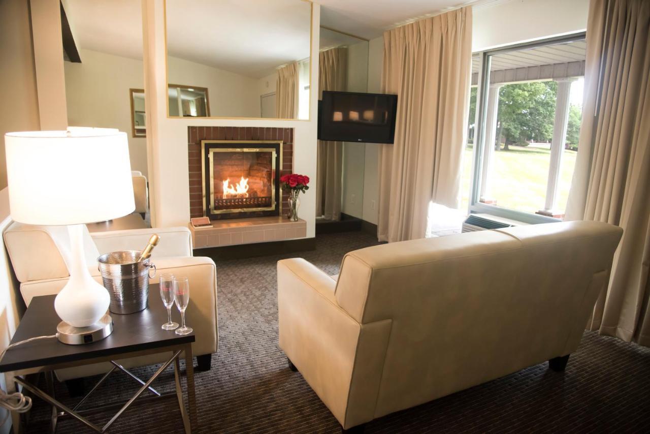 Cove Haven Resort Lakeville Exterior foto